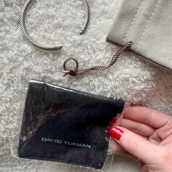 David Yurman Cable Bracelet Silver with Pavè Diamonds - Picture 6 of 6